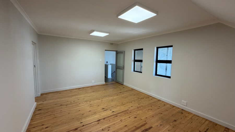 To Let Commercial Property for Rent in Somerset West Western Cape